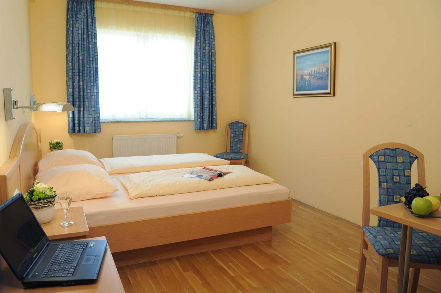 Hotel & Restaurant Hugenottengarten Friedrichsdorf Extérieur photo